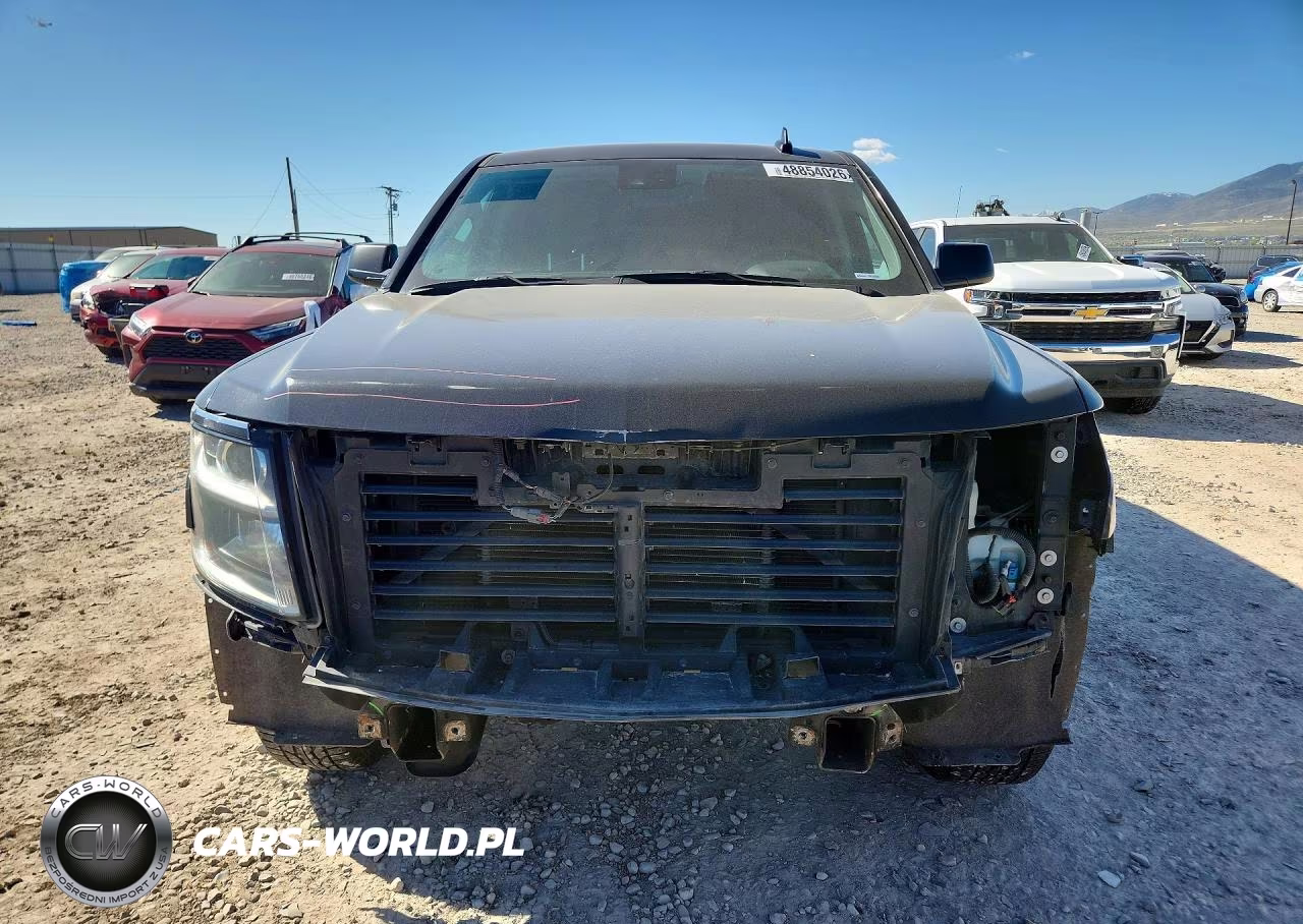 2019 Chevrolet Suburban K1500 Lt VIN:1GNSKHKC2KR346923 - 5