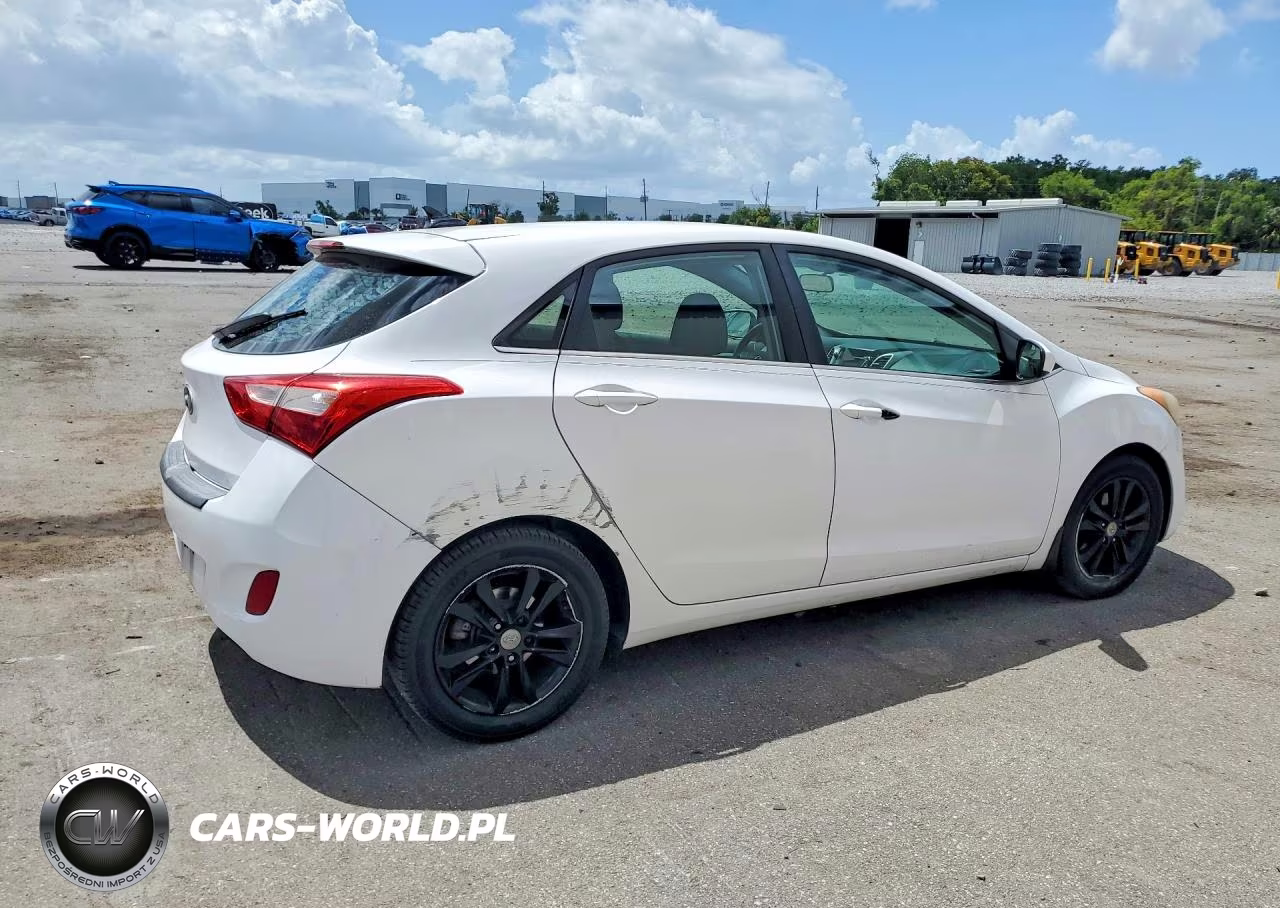 2014 Hyundai Elantra Gt Base VIN:KMHD35LH5EU225565 - 3