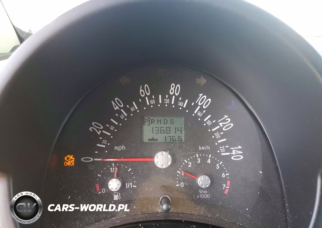 2003 Volkswagen New Beetle Gls VIN:3VWCK21YX3M317841 - 9