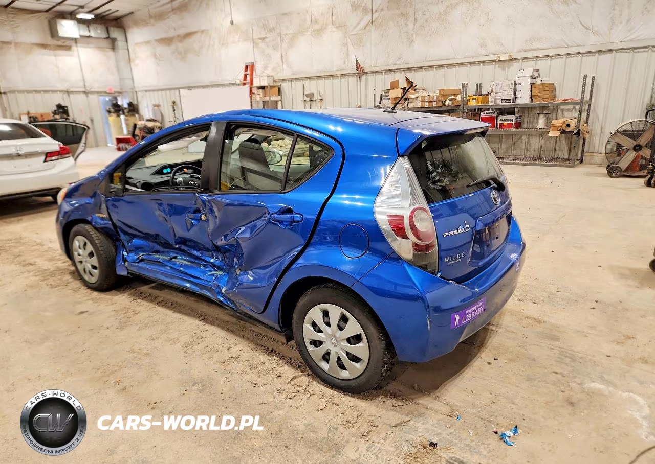 2012 Toyota Prius C One VIN:JTDKDTB31C1515352 - 2