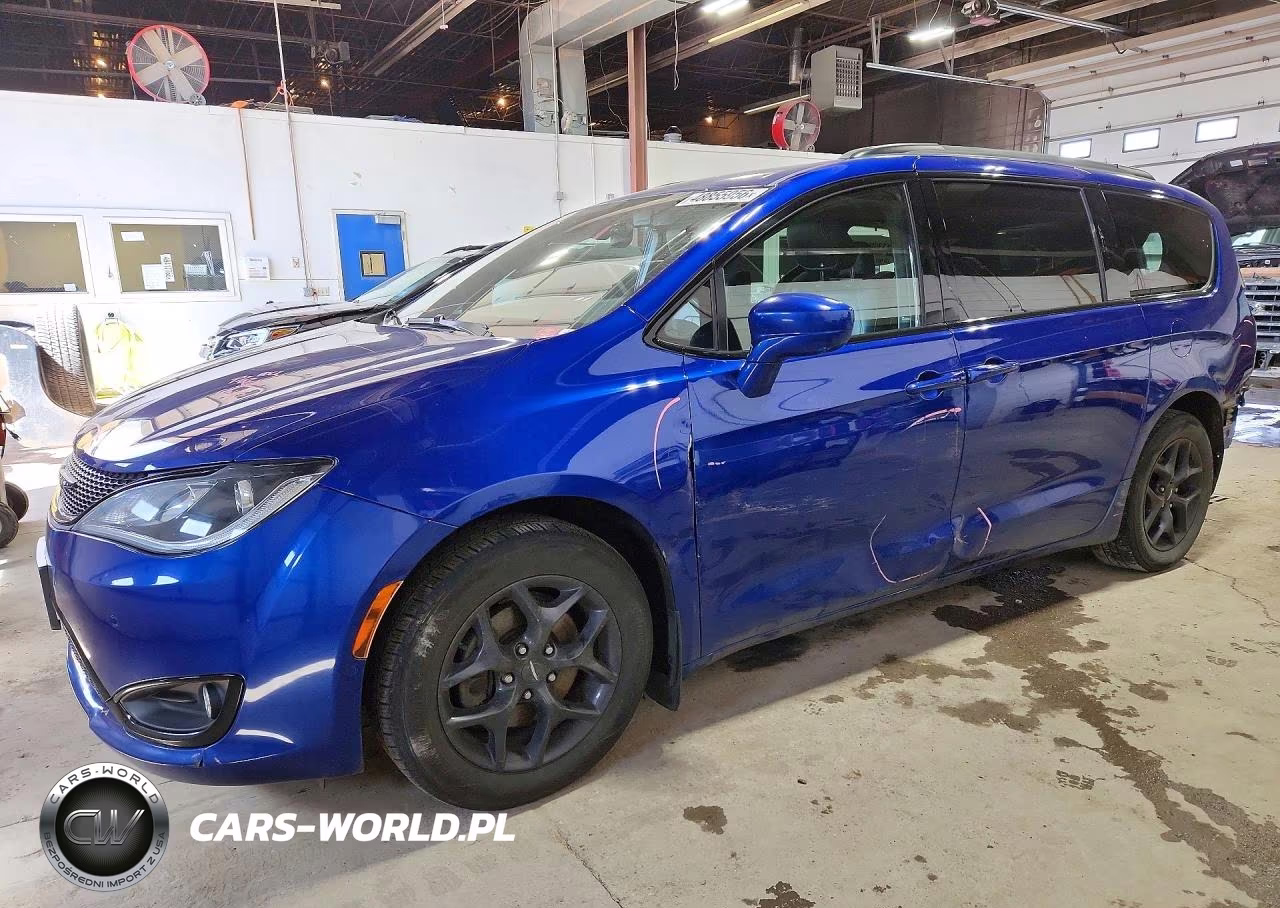 2020 Chrysler Pacifica Touring L Plus