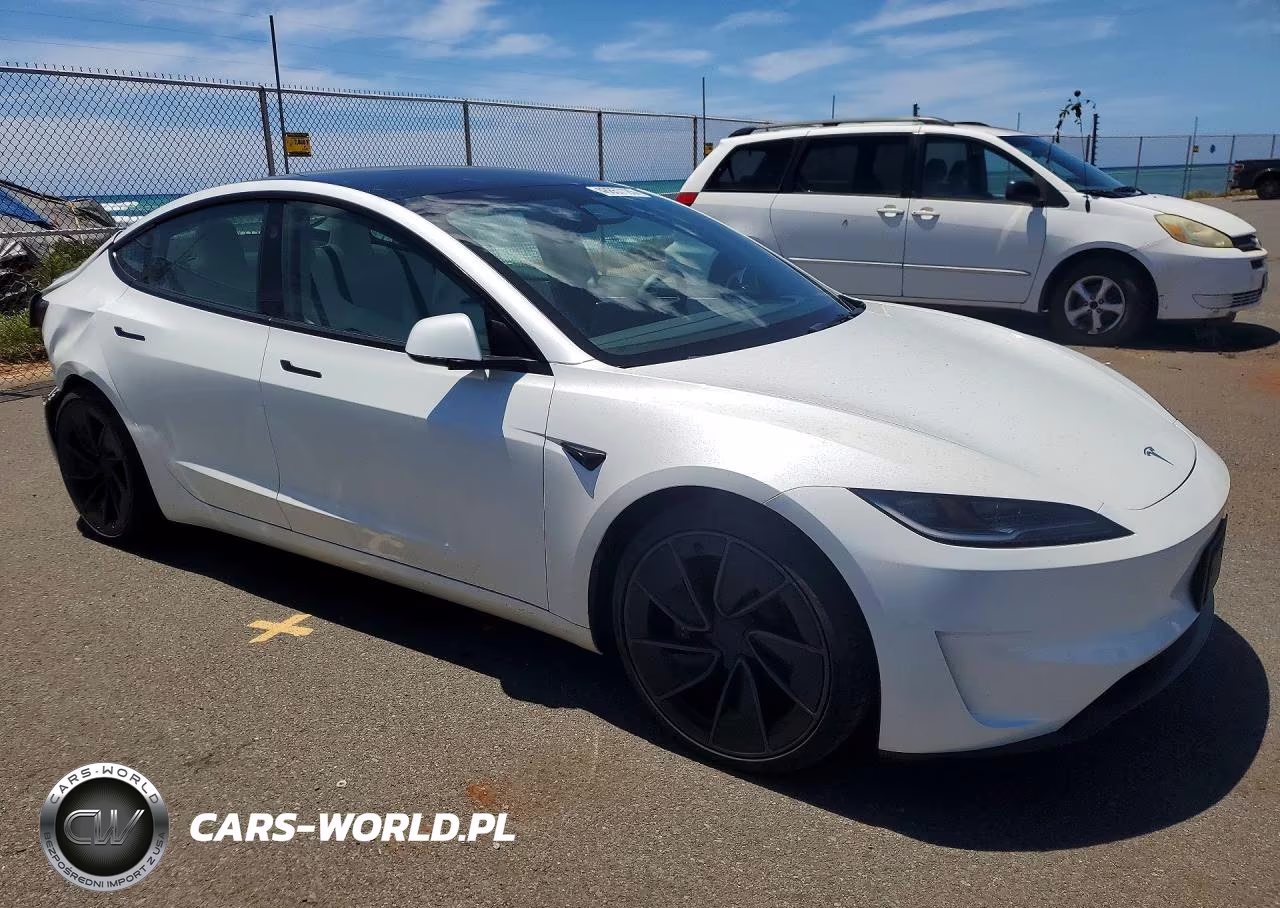 2024 Tesla Model 3 VIN:5YJ3E1ET7RF773909 - 4