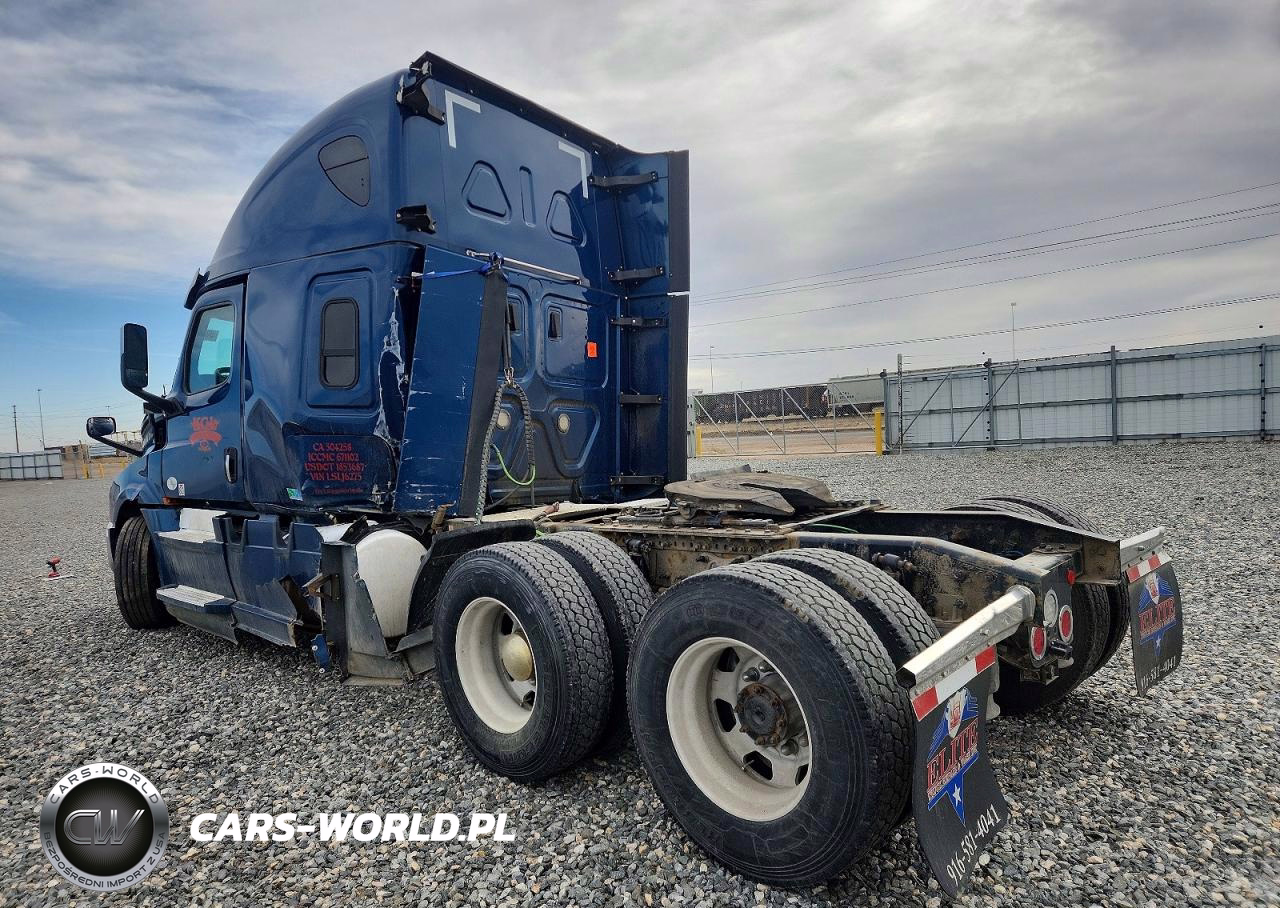 2020 Freightliner Cascadia 126 Semi Truck VIN:3AKJHHDR0LSLJ6275 - 3