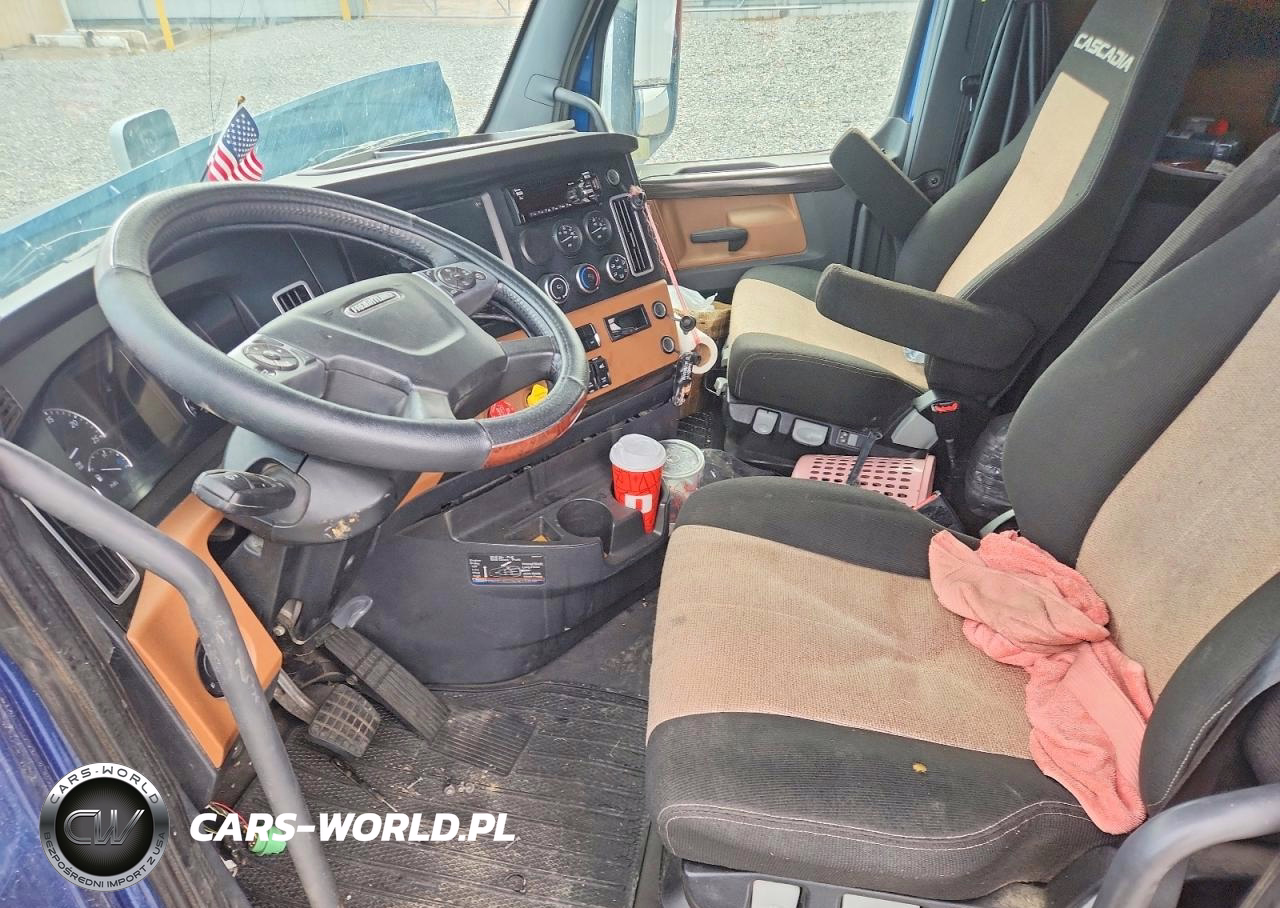 2020 Freightliner Cascadia 126 Semi Truck VIN:3AKJHHDR0LSLJ6275 - 5
