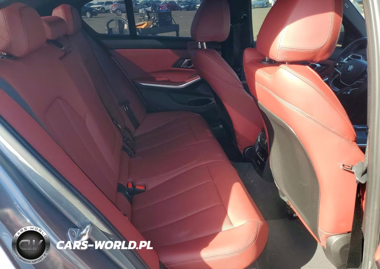 2025 BMW 330I VIN:3MW69CW07S8F22848 - 10