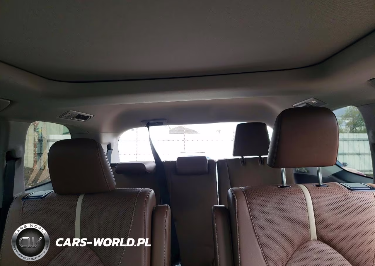 2024 Toyota Grand Highlander Platinum VIN:5TDAAAB5XRS046123 - 10