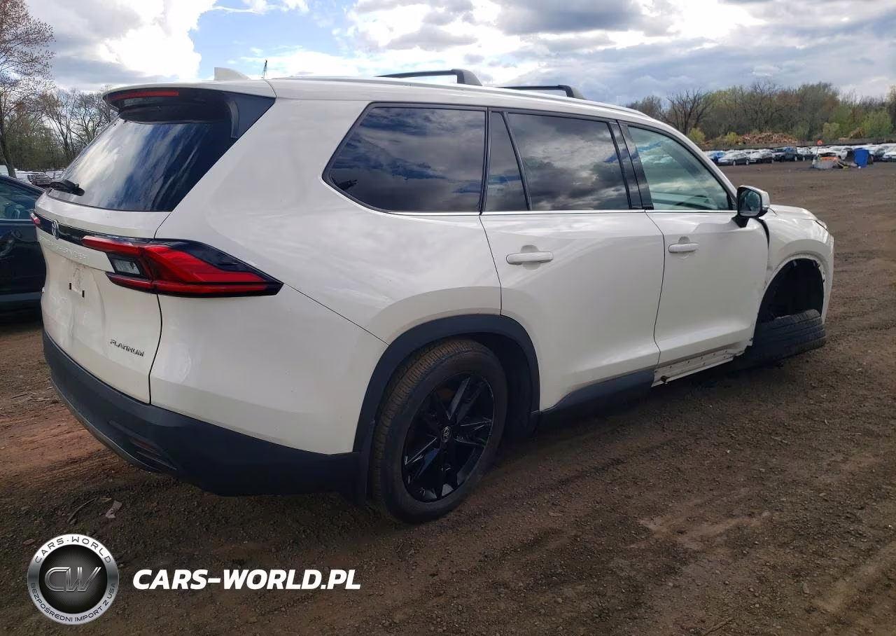 2024 Toyota Grand Highlander Platinum VIN:5TDAAAB5XRS046123 - 3