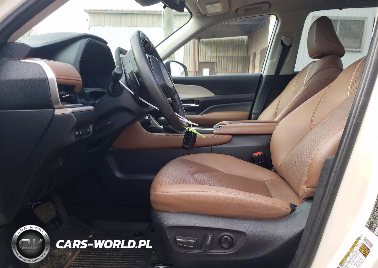 2024 Toyota Grand Highlander Platinum VIN:5TDAAAB5XRS046123 - 7
