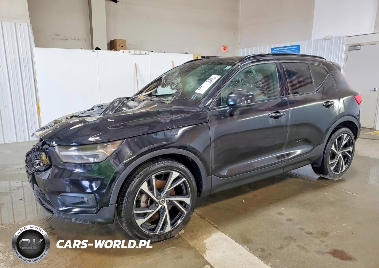 2020 Volvo Xc40 T5 R-Design