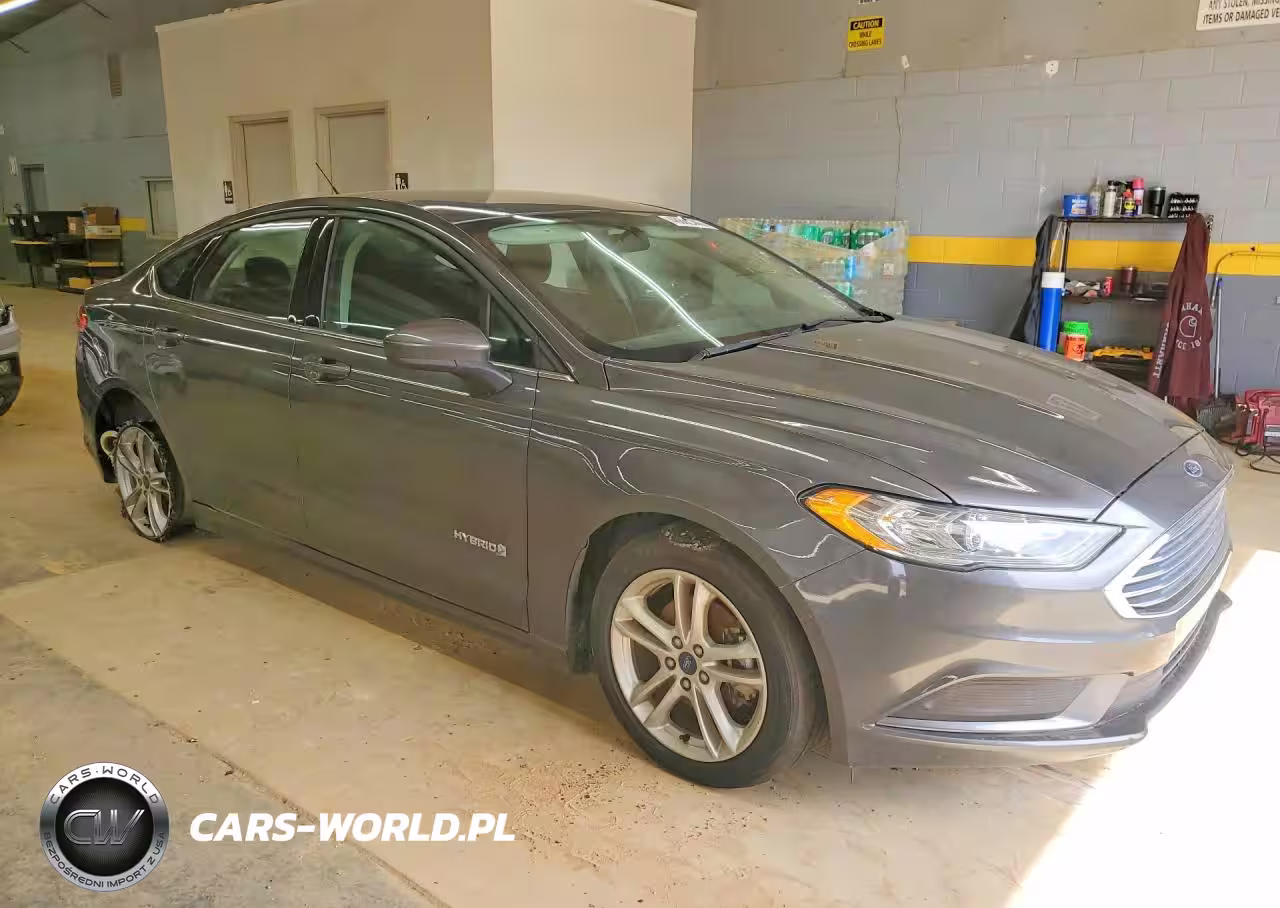 2018 Ford Fusion Se Hybrid VIN:3FA6P0LU9JR137997 - 4