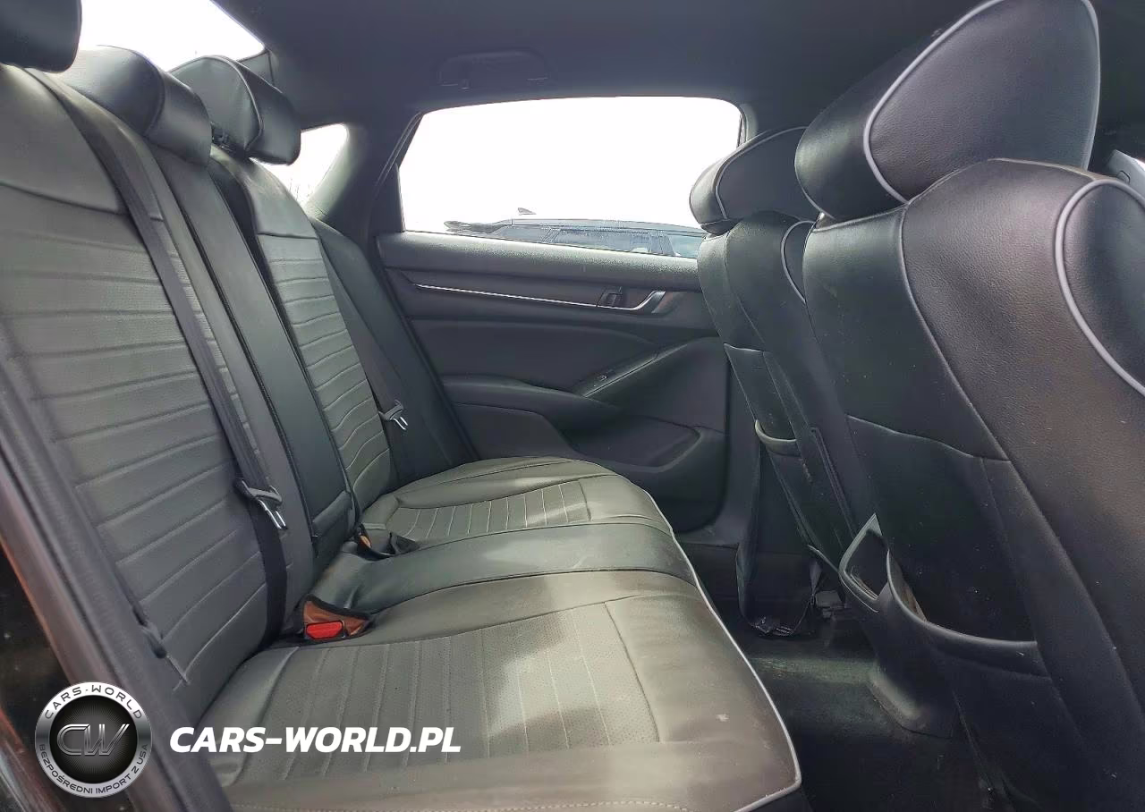 2018 Honda Accord Sport VIN:1HGCV1E36JA187152 - 10