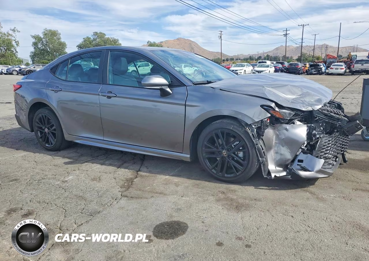 2025 Toyota Camry Se VIN:4T1DAACKXSU566921 - 4