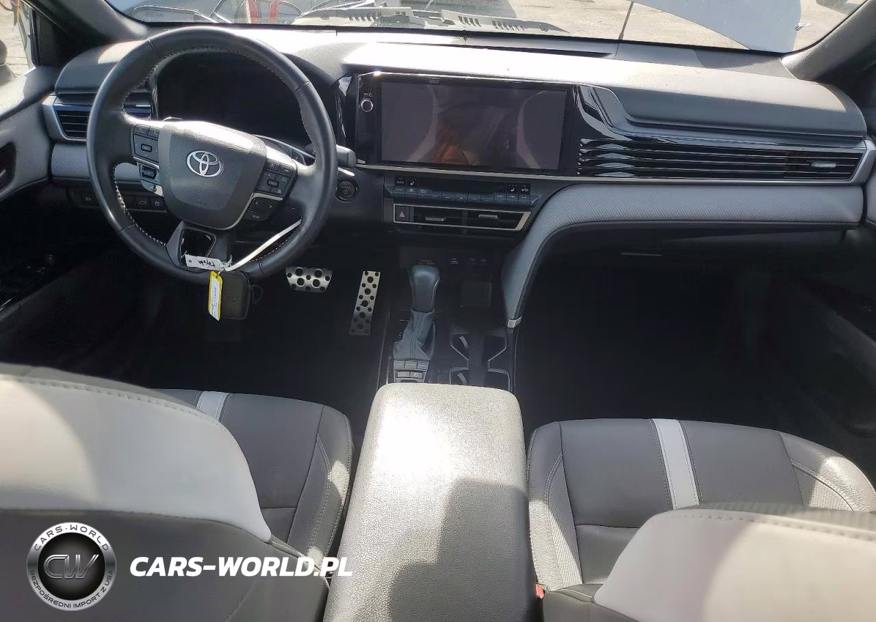 2025 Toyota Camry Se VIN:4T1DAACKXSU566921 - 8