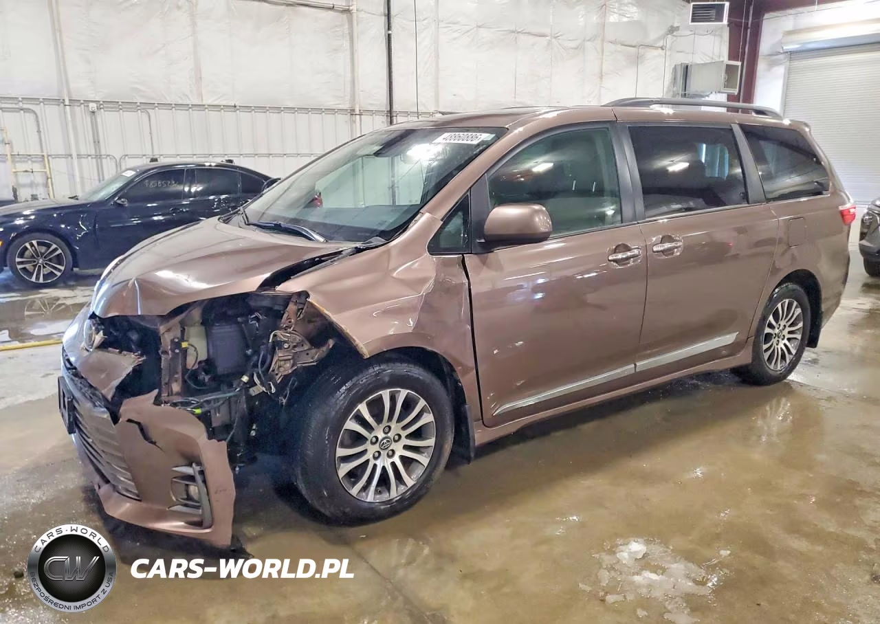 2018 Toyota Sienna Xle 8-Passenger