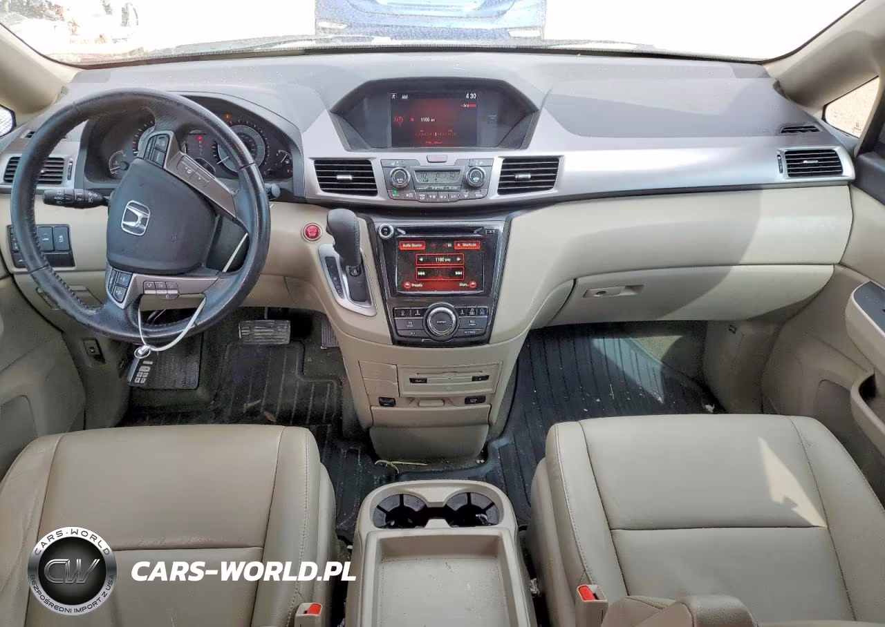 2015 Honda Odyssey Touring VIN:5FNRL5H93FB018596 - 8