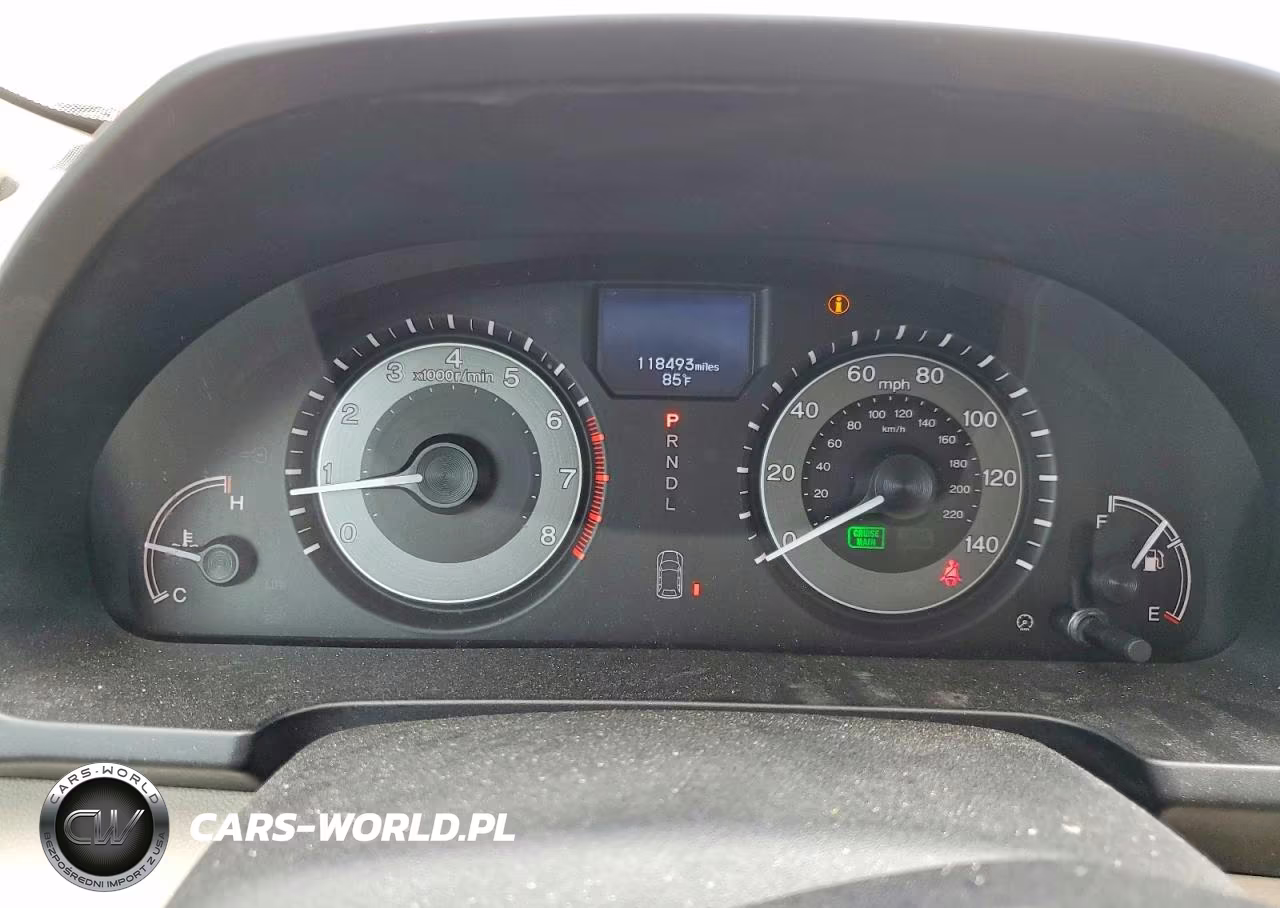 2015 Honda Odyssey Touring VIN:5FNRL5H93FB018596 - 9