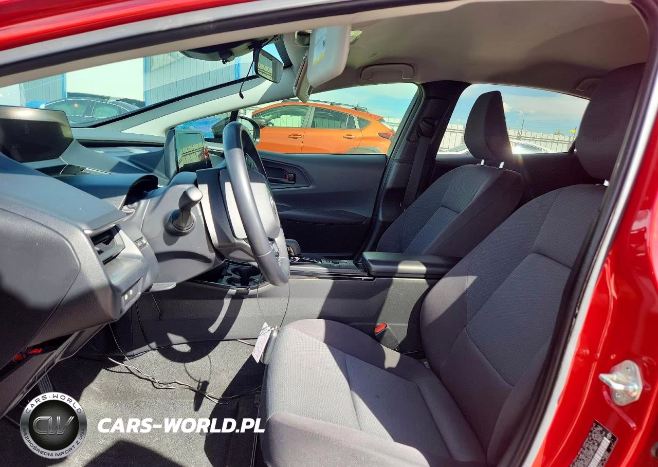 2023 Toyota Prius Le VIN:JTDACAAU6P3011936 - 7