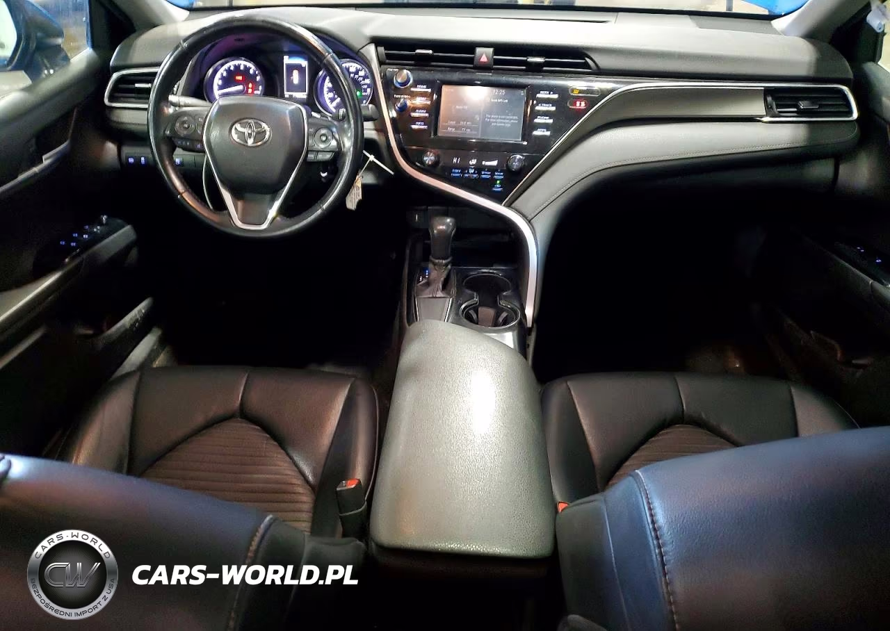 2018 Toyota Camry Se VIN:4T1B11HK9JU116126 - 8