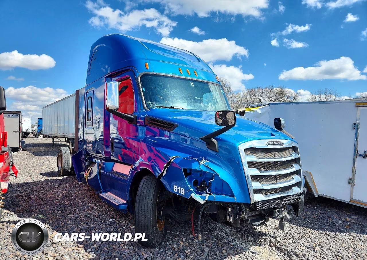 2020 Freightliner Cascadia 126