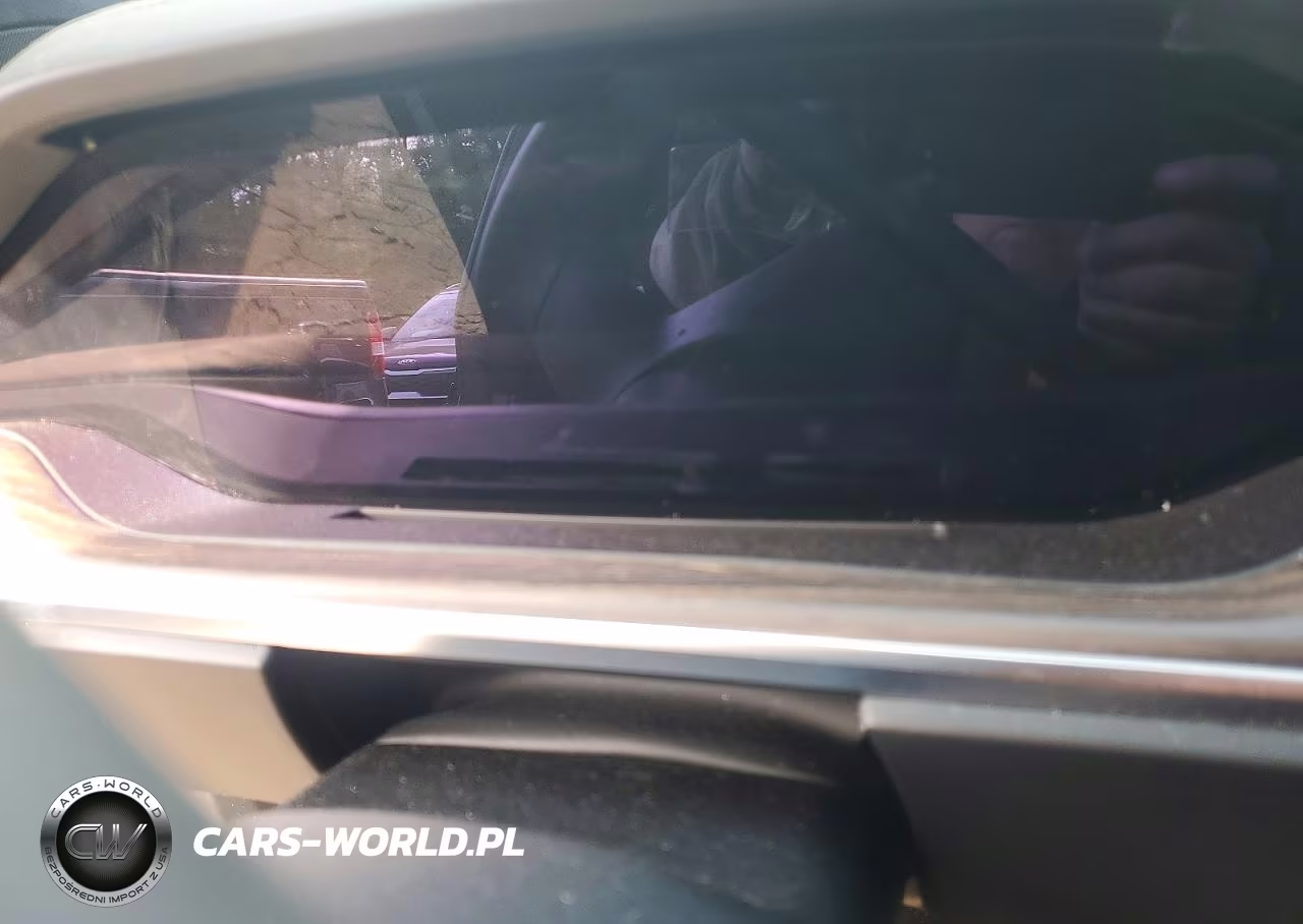 2022 Tesla Model X VIN:7SAXCAE51NF346456 - 9