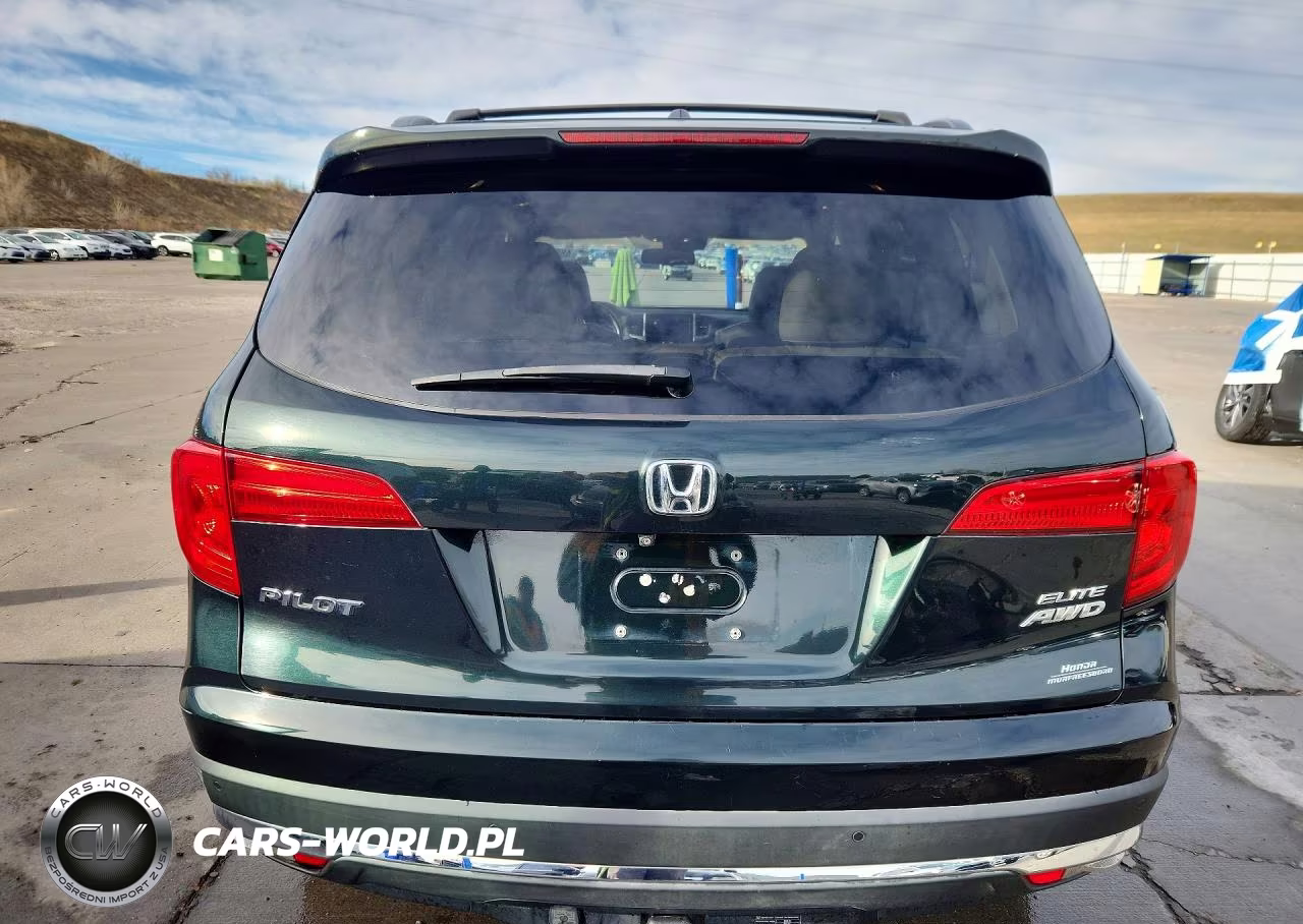 2016 Honda Pilot Elite VIN:5FNYF6H06GB125721 - 6