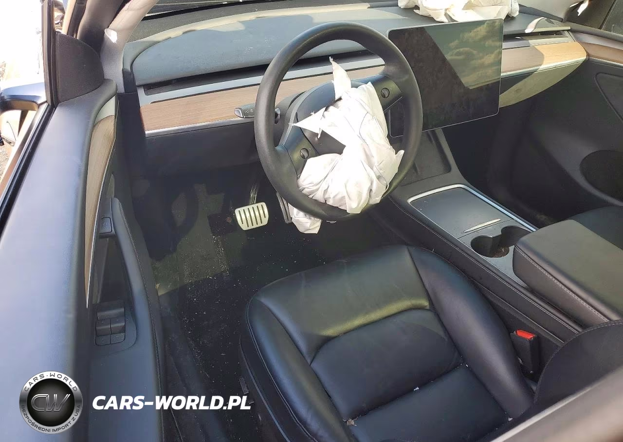 2024 Tesla Model Y VIN:7SAYGDEF7RF036479 - 8