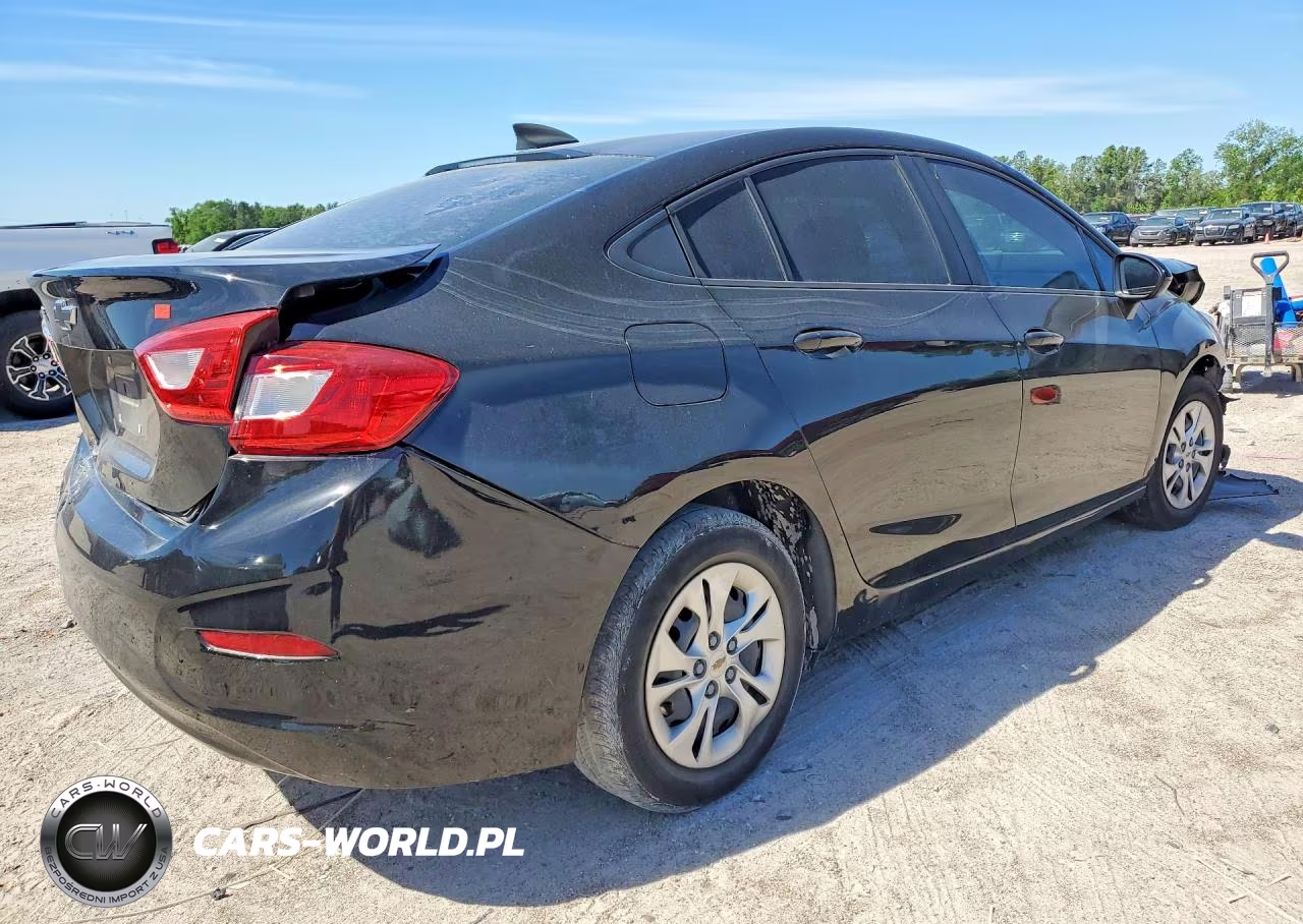 2019 Chevrolet Cruze Ls VIN:1G1BC5SM2K7125047 - 3