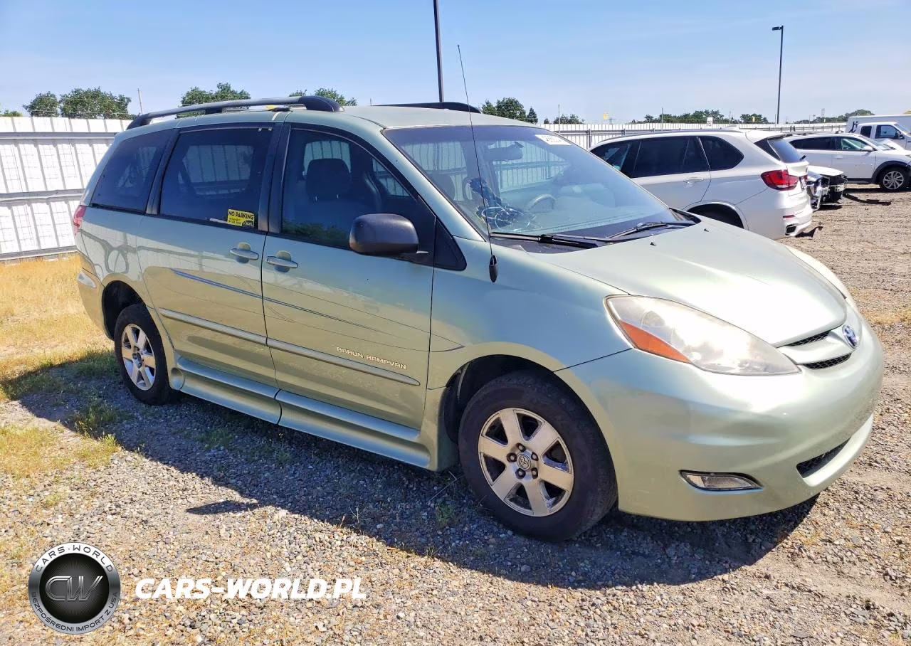 2008 Toyota Sienna Ce VIN:5TDZK23C38S111363 - 4