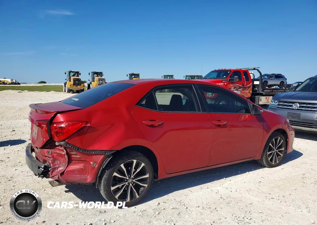 2018 Toyota Corolla Se VIN:2T1BURHE8JC022451 - 3