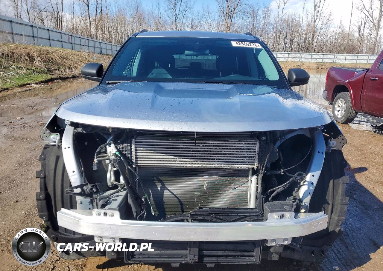 2022 Ford Explorer Xlt VIN:1FMSK8DH9NGB15918 - 5