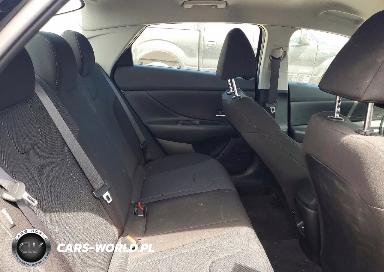 2024 Hyundai Elantra Se VIN:KMHLL4DG2RU743294 - 10