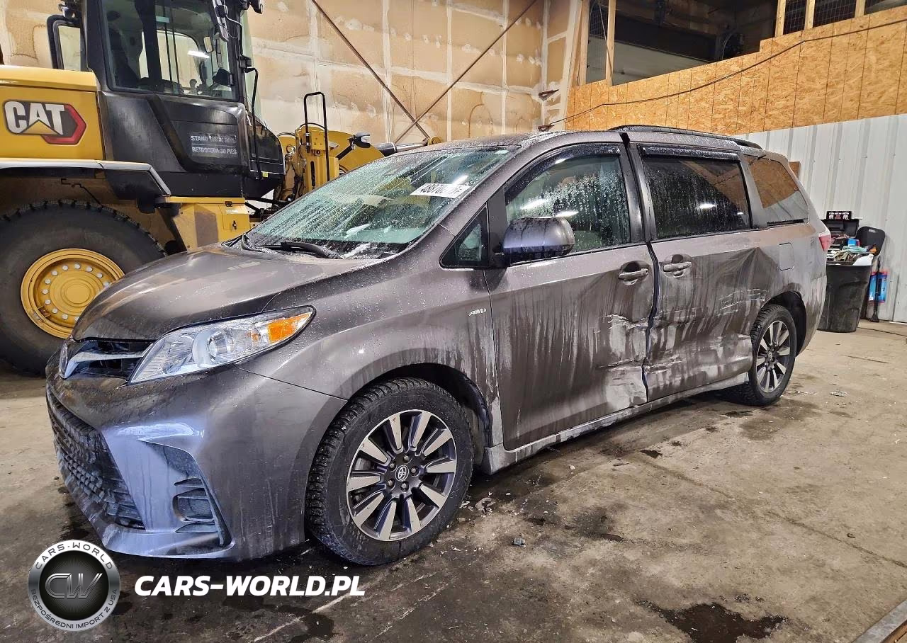 2019 Toyota Sienna Le 7-Passenger
