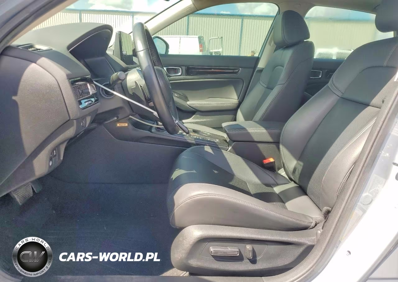 2024 Honda Civic Touring VIN:2HGFE1F9XRH330696 - 7