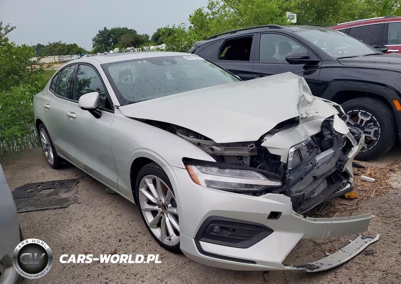 2021 Volvo S60 T6 Momentum VIN:7JRA22TK3MG096759 - 4