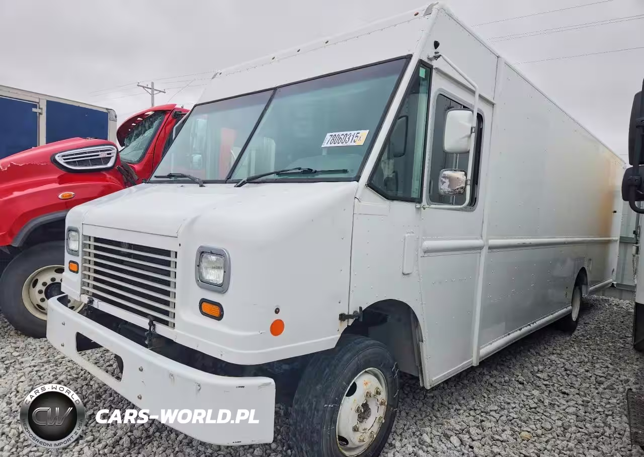 2013 Freightliner Mt45G Delivery Truck