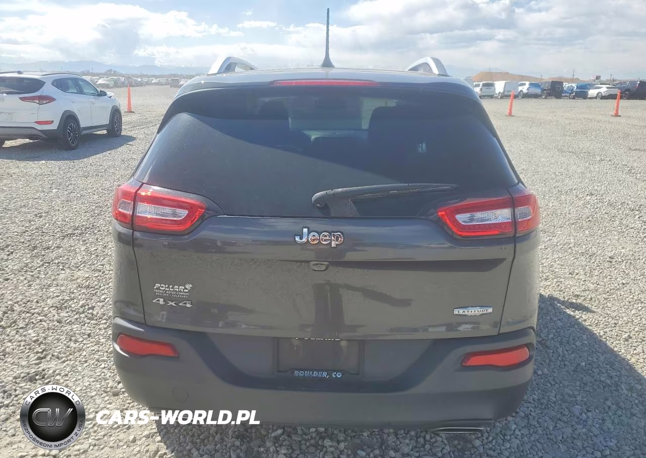 2016 Jeep Cherokee Latitude VIN:1C4PJMCS4GW155349 - 6
