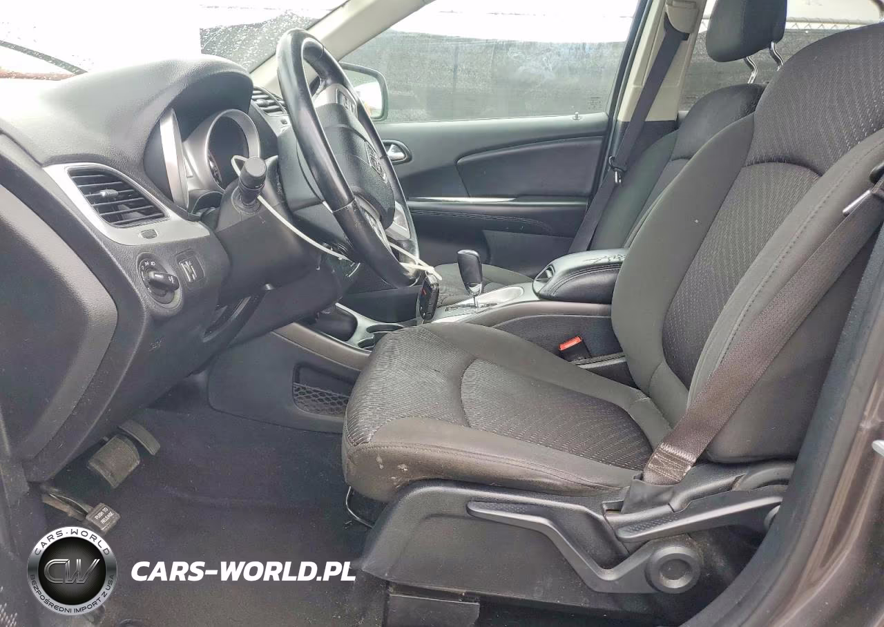 2019 Dodge Journey Se VIN:3C4PDCBB3KT783906 - 7