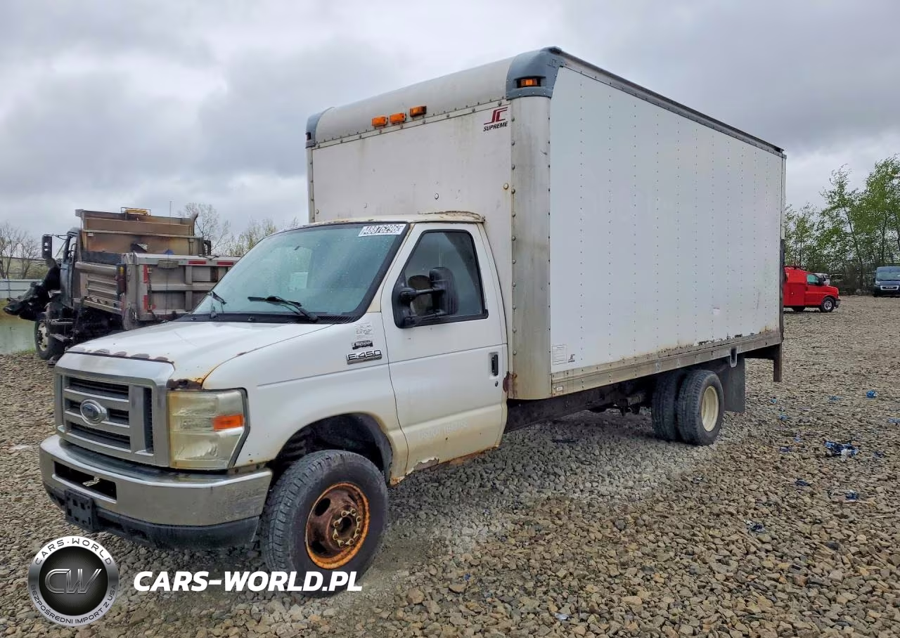 2009 Ford E450 Box Truck