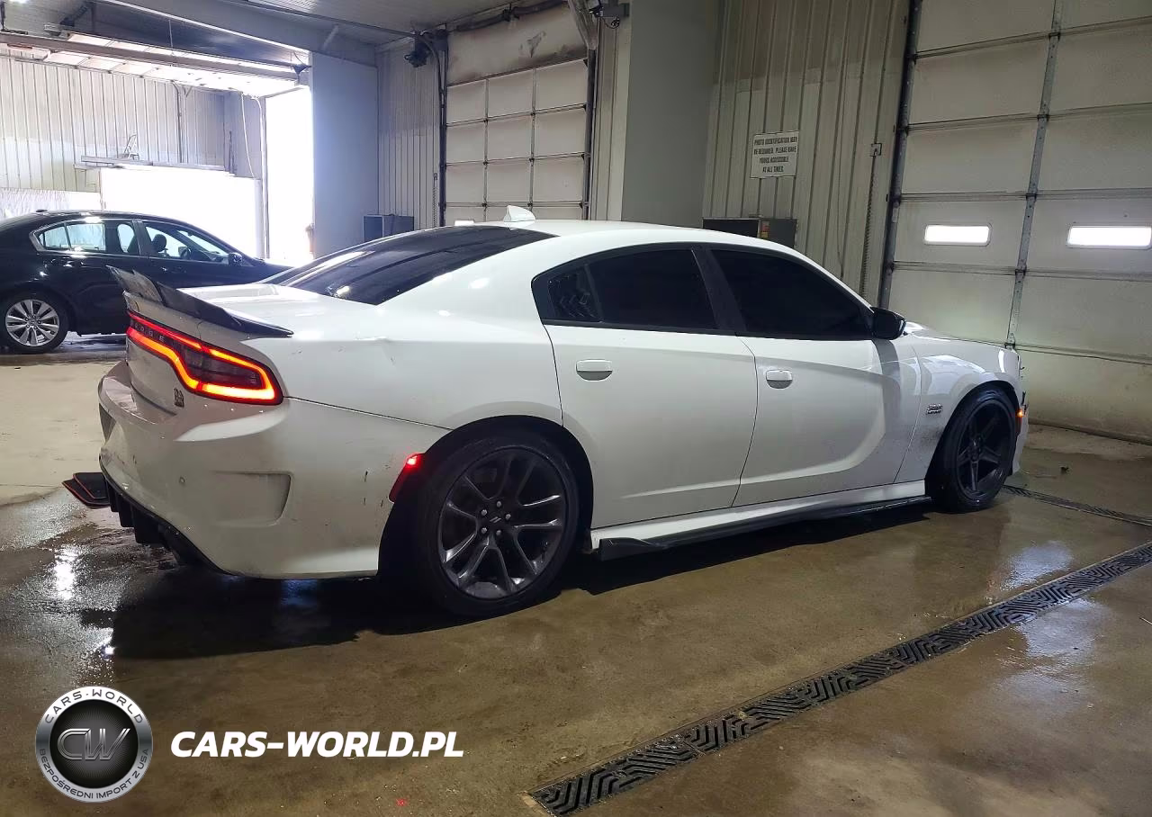 2023 Dodge Charger Scat Pack VIN:2C3CDXGJ9PH579850 - 3