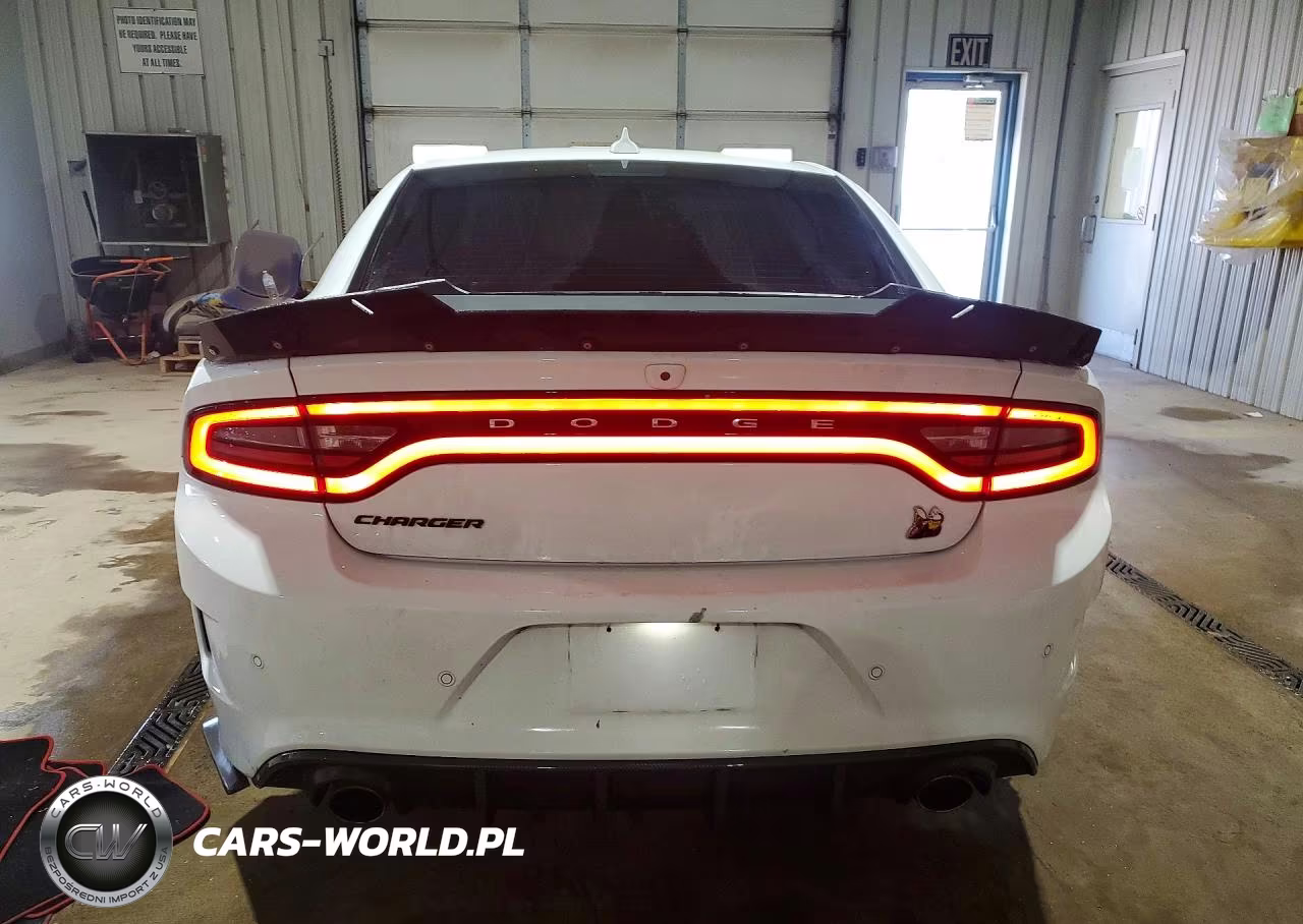 2023 Dodge Charger Scat Pack VIN:2C3CDXGJ9PH579850 - 6