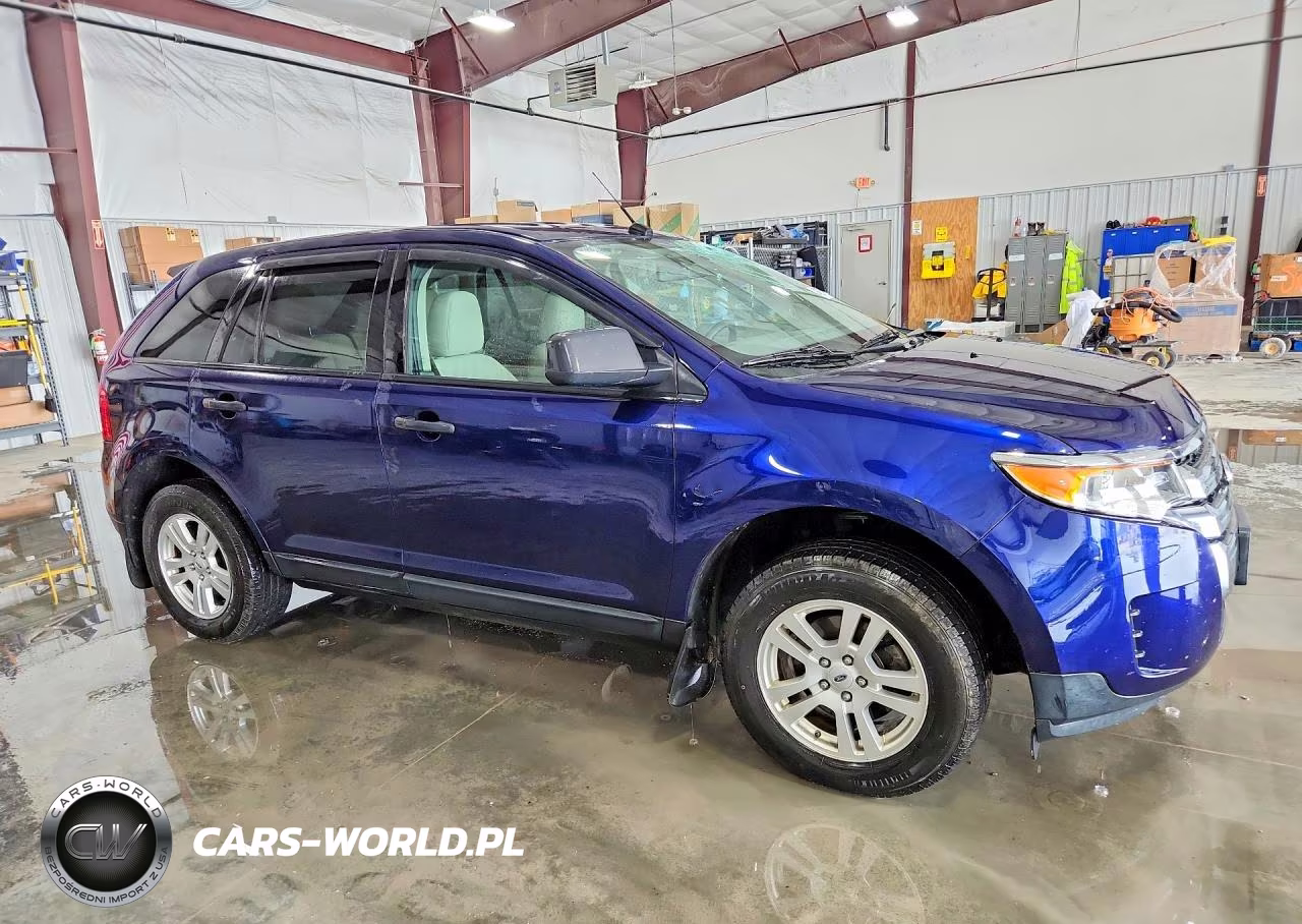 2011 Ford Edge Se VIN:2FMDK3GC3BBA26215 - 4