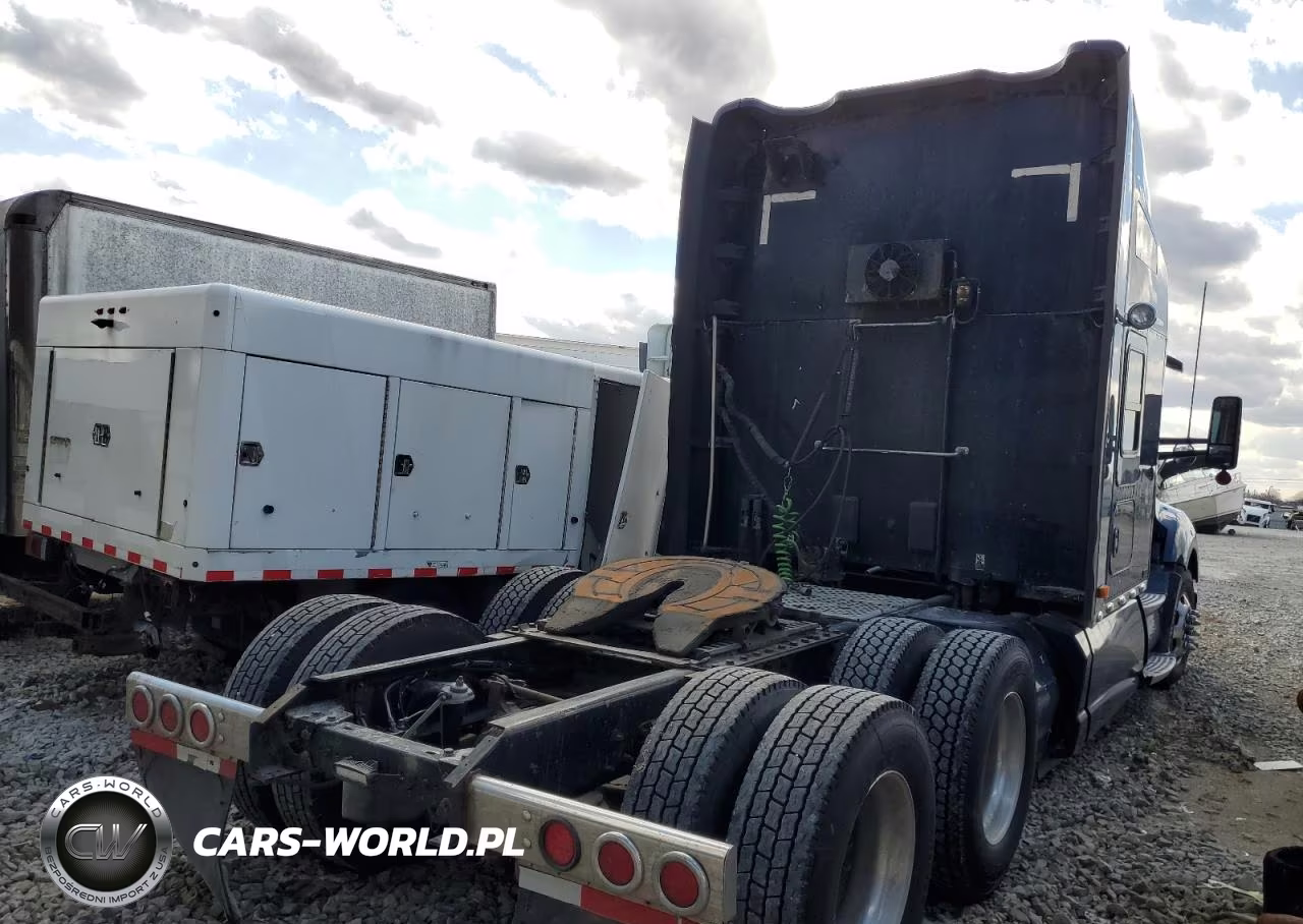 2015 Kenworth T680 Semi Truck VIN:1XKYDP9X5FJ973625 - 4
