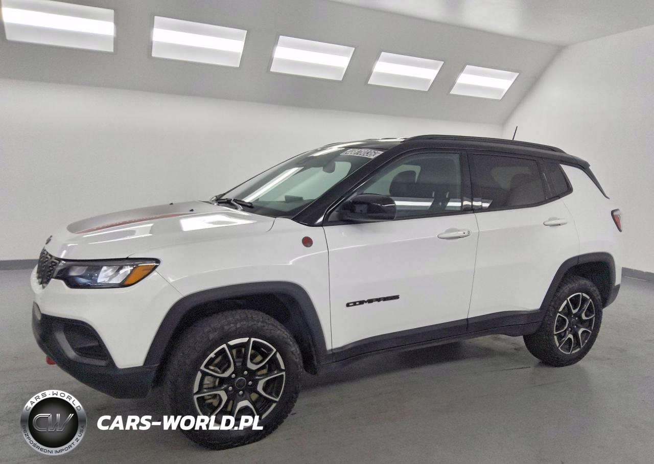 2025 Jeep Compass Trailhawk