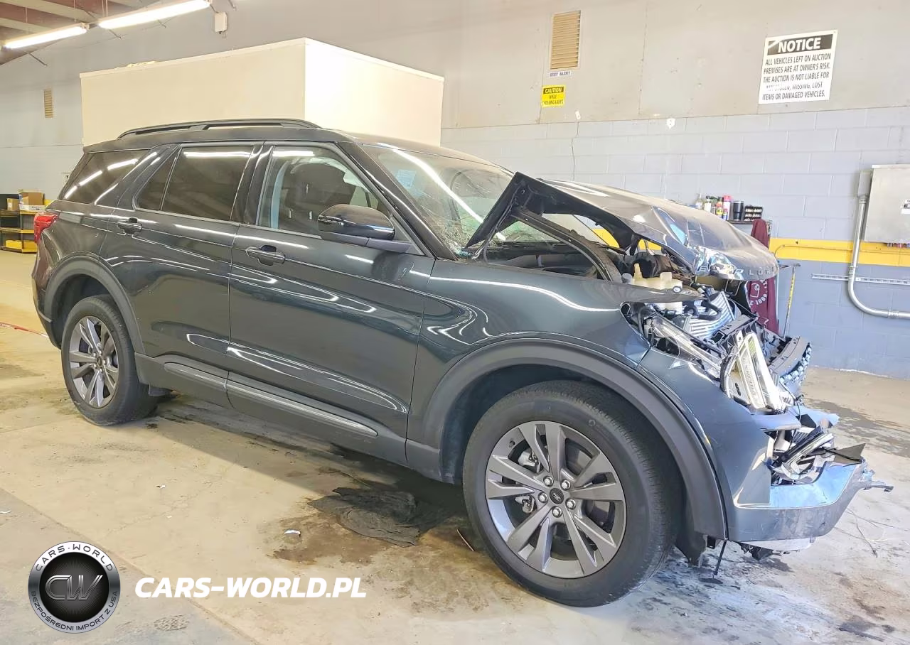 2022 Ford Explorer Xlt VIN:1FMSK8DH1NGA63040 - 4