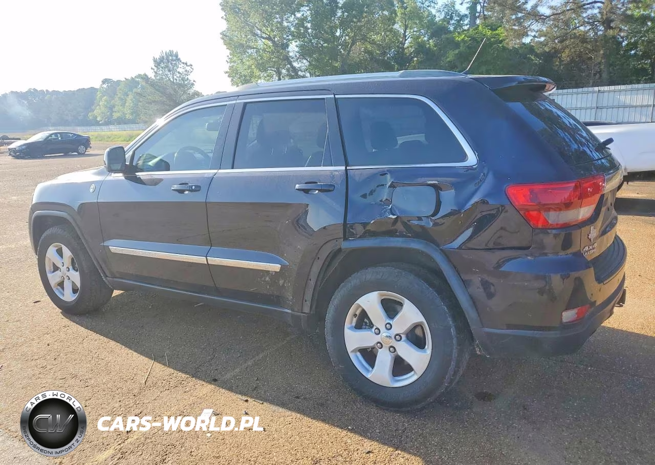2011 Jeep Grand Cherokee Laredo VIN:1J4RR4GT1BC622221 - 2