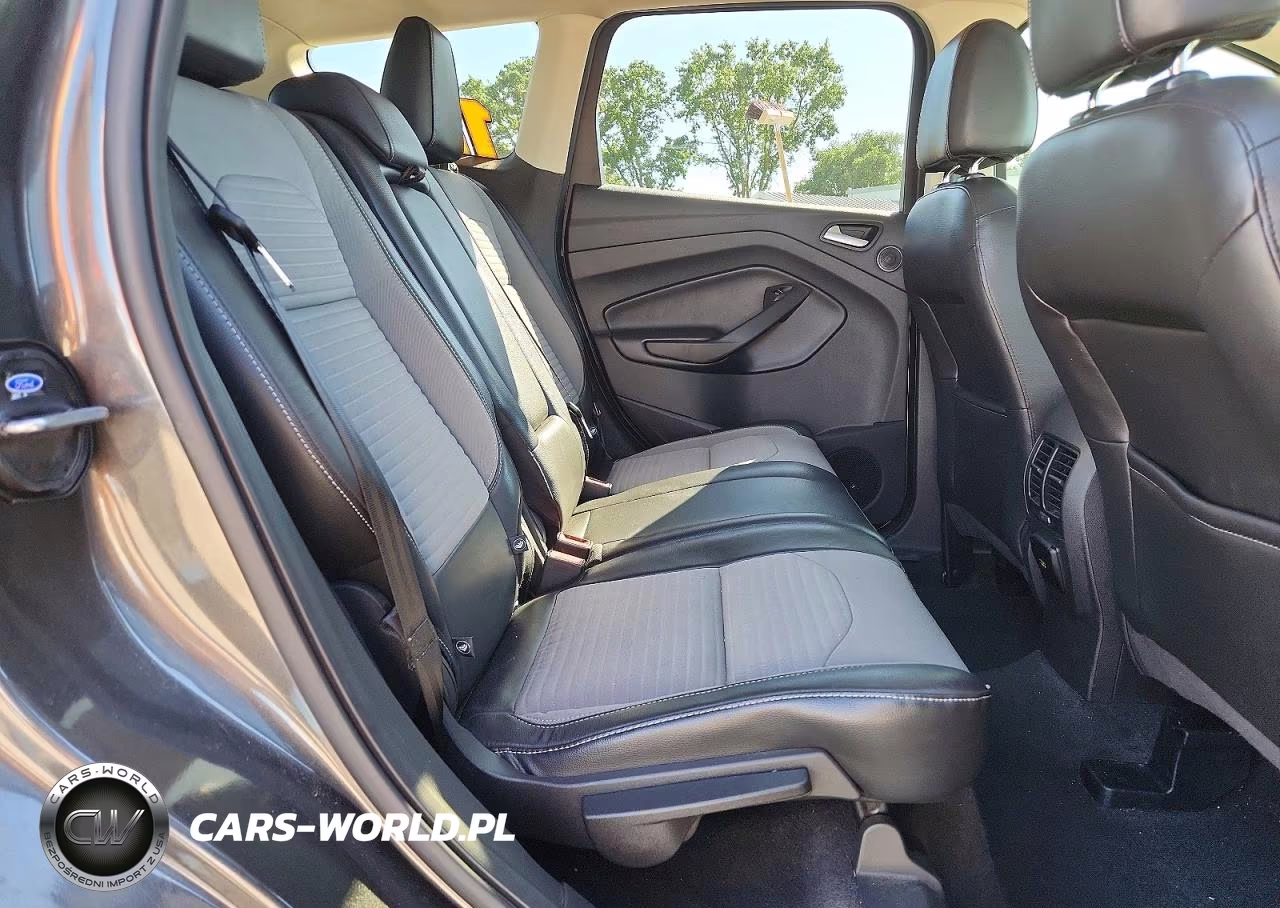 2017 Ford Escape Titanium VIN:1FMCU0J93HUC67275 - 10