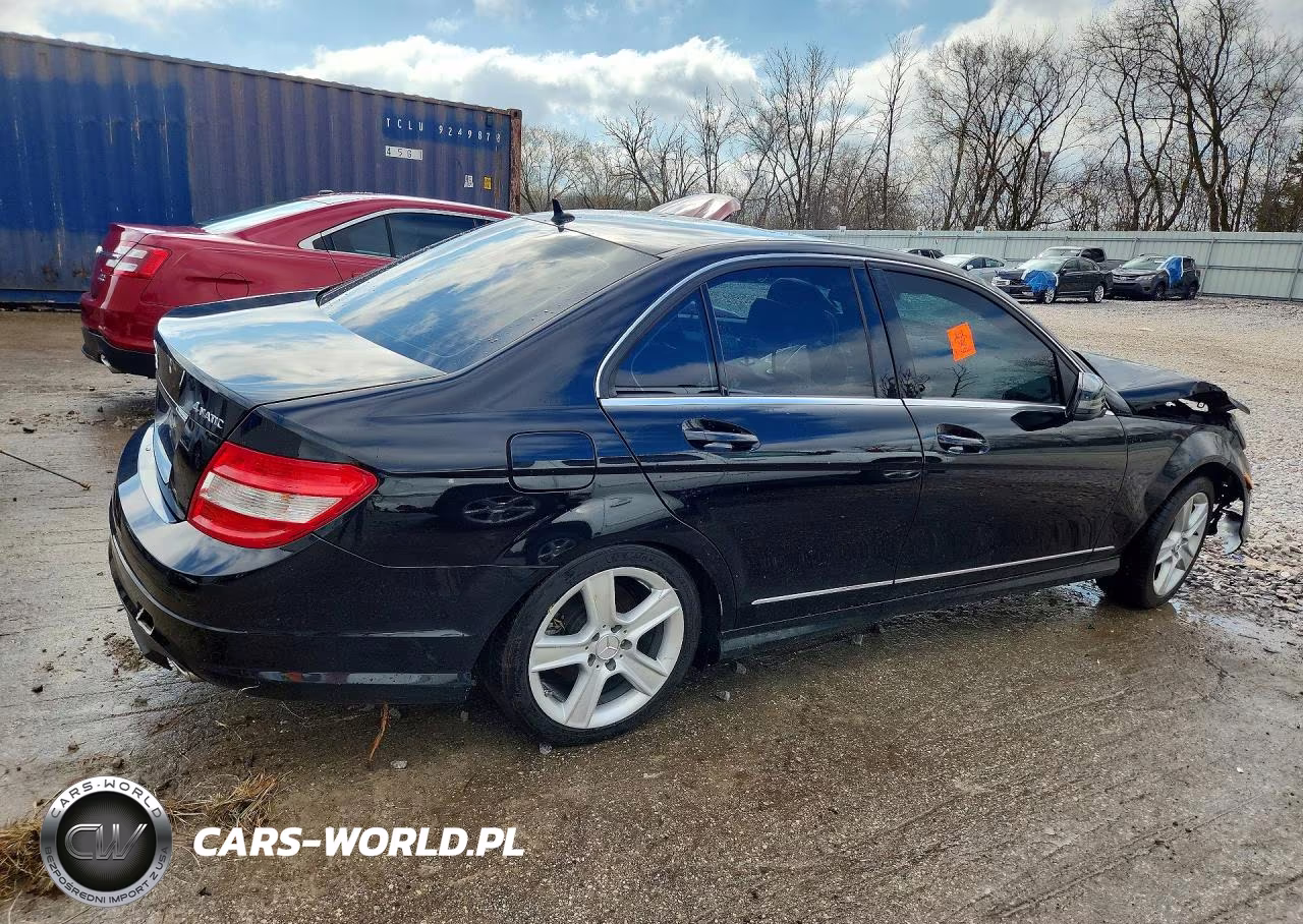 2011 Mercedes-Benz C 300 4Matic VIN:WDDGF8BB9BR172364 - 3