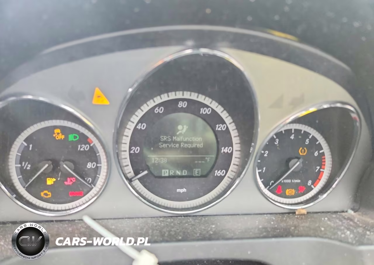 2011 Mercedes-Benz C 300 4Matic VIN:WDDGF8BB9BR172364 - 9