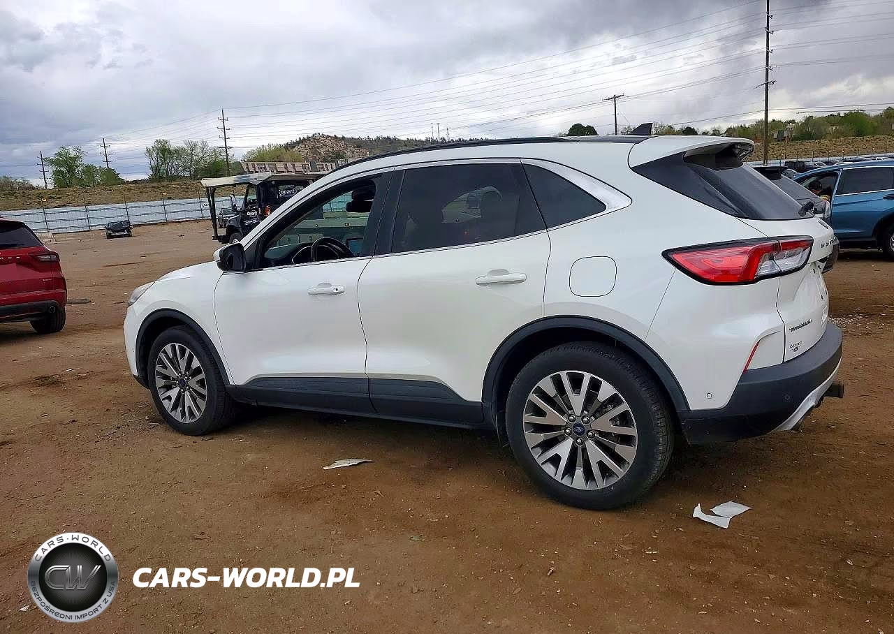2020 Ford Escape Titanium VIN:1FMCU9J92LUC74103 - 2