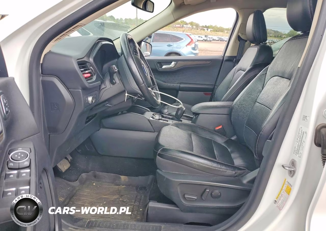 2020 Ford Escape Titanium VIN:1FMCU9J92LUC74103 - 7